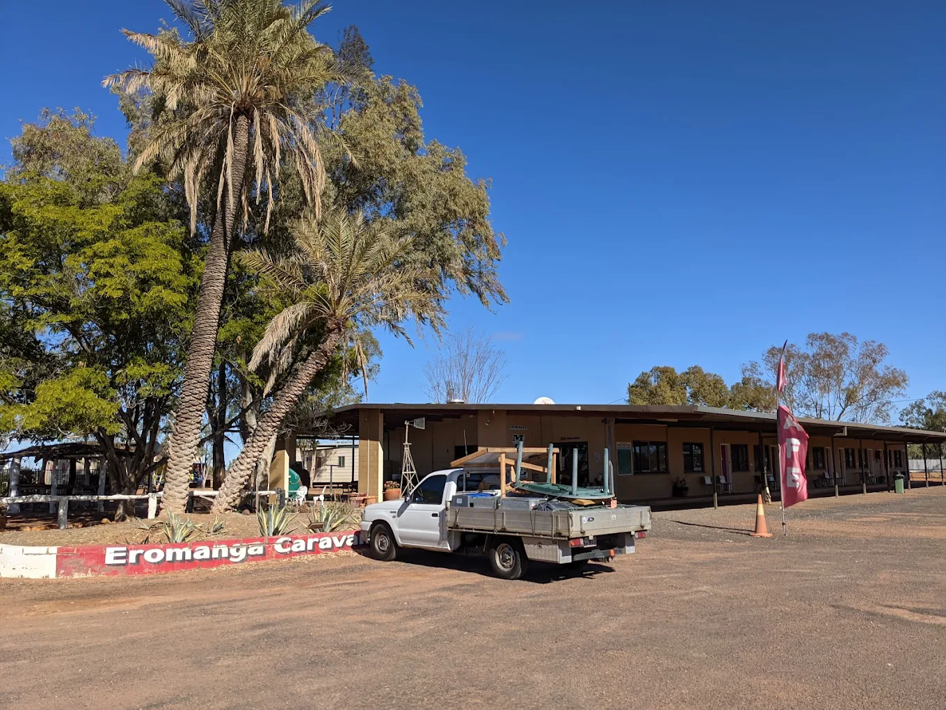 Eromanga Motel, Caravan Park